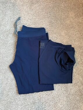 FIGS Scrubs NAVY BLUE